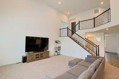 7009 Briarcliff Court, Hamilton Township, OH 45039 - Photo 8