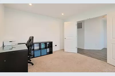 7009 Briarcliff Court, Hamilton Township, OH 45039 - Photo 18