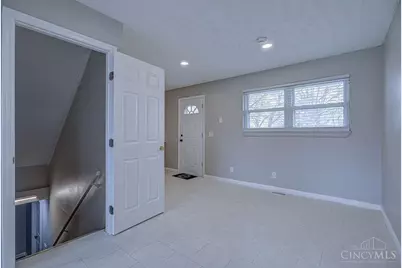 7938 Queens Avenue, Sycamore Township, OH 45236 - Photo 4