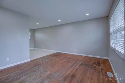7938 Queens Avenue, Sycamore Township, OH 45236 - Photo 8