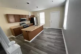 2962 Henshaw Ave, Cincinnati, OH 45225 - Photo 8