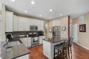 136 Fieldstone Way, Lebanon, OH 45036 - Photo 2