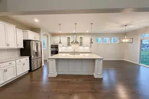 353 Cedar Dr, Loveland, OH 45140 - Photo 2