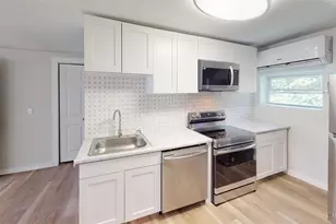 6012 Prentice St, Cincinnati, OH 45227 - Photo 2