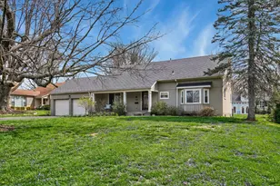 7344 Quailhollow Dr, Sycamore Township, OH 45243 - Photo 1