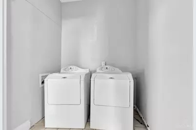 2001 Dana Avenue, Cincinnati, OH 45207 - Photo 8