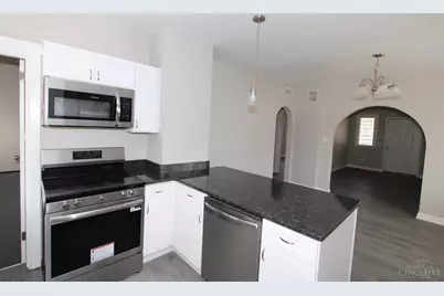 3837 Iona Avenue, Cincinnati, OH 45213 - Photo 6