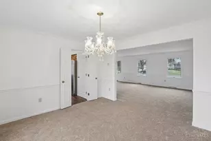 7284 Kirkridge Dr, Green Township, OH 45233 - Photo 10