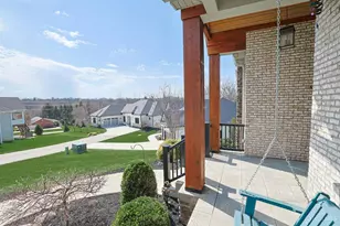 3380 Mohler Woods Ln, Cincinnati, OH 45241 - Photo 2