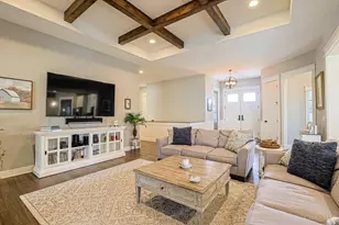 3380 Mohler Woods Ln, Cincinnati, OH 45241 - Photo 8