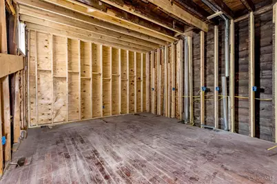 2169 Sohn Street, Cincinnati, OH 45219 - Photo 4