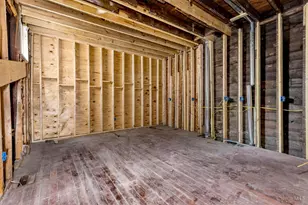 2169 Sohn St, Cincinnati, OH 45219 - Photo 4