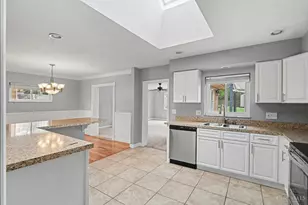 2026 Bellglade Terrace, Cincinnati, OH 45238 - Photo 6