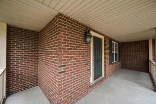 7432 William Hensley Dr, Fairfield, OH 45014 - Photo 2