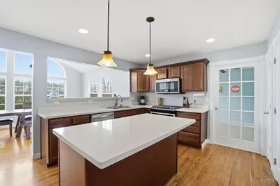 8145 Acorn Trail, Hamilton Township, OH 45039 - Photo 12