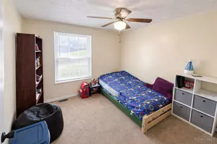 12065 Hazelhurst Dr, Springfield Township, OH 45240 - Photo 8