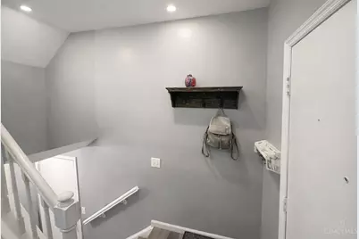 12065 Hazelhurst Drive, Springfield Township, OH 45240 - Photo 18