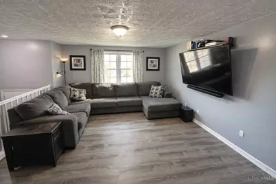 12065 Hazelhurst Drive, Springfield Township, OH 45240 - Photo 2