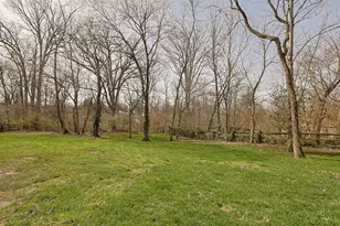 9811 Beau Ln, Springfield Township, OH 45231 - Photo 38