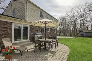 9811 Beau Ln, Springfield Township, OH 45231 - Photo 34