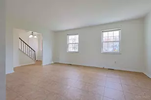 9811 Beau Ln, Springfield Township, OH 45231 - Photo 4