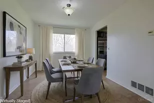 9811 Beau Ln, Springfield Township, OH 45231 - Photo 14