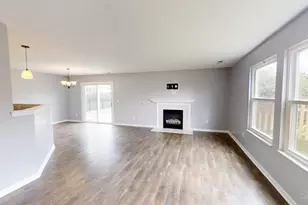 7748 Haverhill Ln, Hamilton Township, OH 45039 - Photo 2