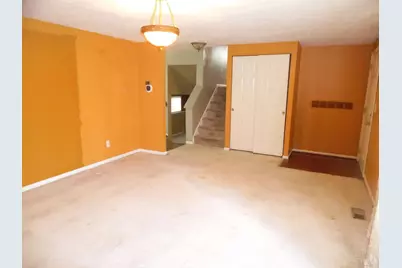 8050 Happiness Way, West Chester, OH 45069 - Photo 4