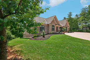 1680 Beechshire Dr, Anderson Township, OH 45255 - Photo 8