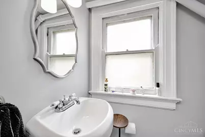 1017 Dayton Street, Hamilton, OH 45011 - Photo 10