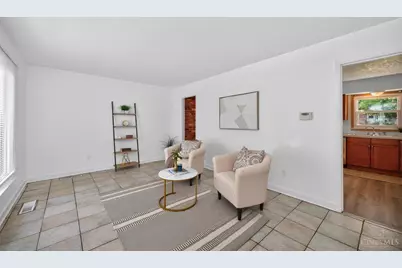 10526 Breedshill Drive, Colerain Township, OH 45231 - Photo 8