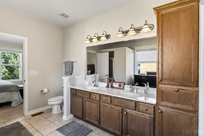 8022 Stonegate Drive, Anderson Township, OH 45255 - Photo 32