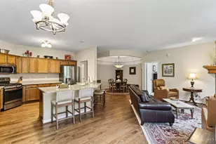 8022 Stonegate Dr, Anderson Township, OH 45255 - Photo 18