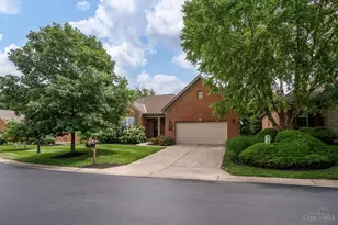8022 Stonegate Dr, Anderson Township, OH 45255 - Photo 4