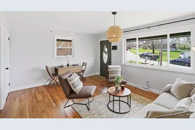 1470 Verdale Drive, Anderson Township, OH 45230 - Photo 8