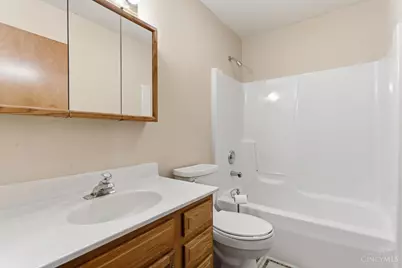 648 Oakridge Drive, Wilmington, OH 45177 - Photo 8