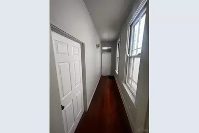 2901 Marshall Avenue, Cincinnati, OH 45220 - Photo 6