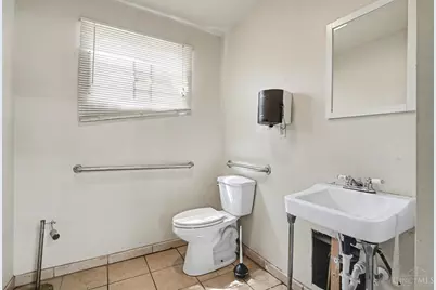 1601 Dexter Avenue, Cincinnati, OH 45206 - Photo 8