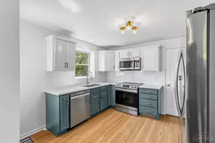 4407 Raceview Ave, Green Township, OH 45211 - Photo 12