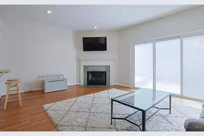 518 Missouri Avenue, Cincinnati, OH 45226 - Photo 6