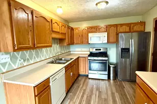 108 W Concord, Bloomingburg, OH 43106 - Photo 12