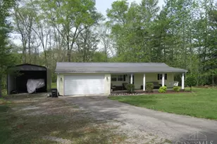 6942 Mountain View Dr, Paint Township, OH 45133 - Photo 4