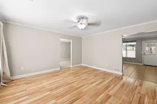 3895 Magnolia Dr, Batavia Township, OH 45102 - Photo 4