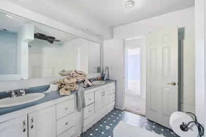 1905 Greenpine Drive, Springfield Township, OH 45231 - Photo 28