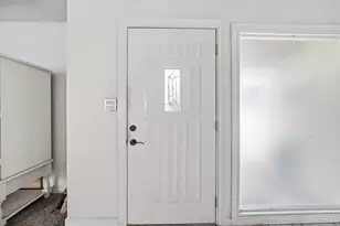 1905 Greenpine Dr, Springfield Township, OH 45231 - Photo 12