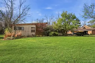 1905 Greenpine Dr, Springfield Township, OH 45231 - Photo 6