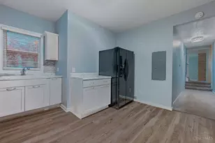 1041 Vine St, Hamilton, OH 45011 - Photo 6