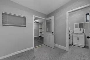 1041 Vine St, Hamilton, OH 45011 - Photo 8