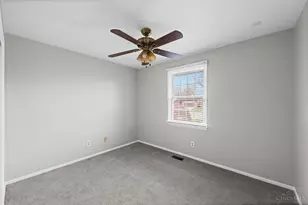 9272 Erin Dr, Colerain Township, OH 45251 - Photo 8