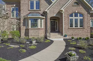 10040 Trail Ln, Montgomery, OH 45249 - Photo 2